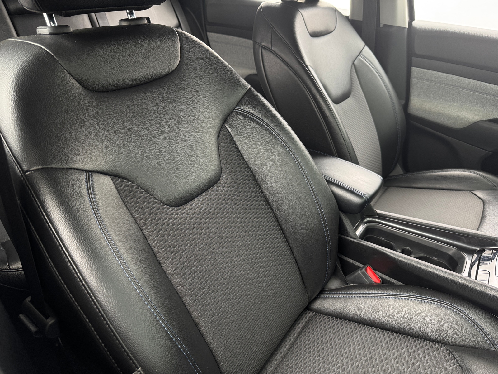 Thumbnail: 2022 Jeep Compass - 2