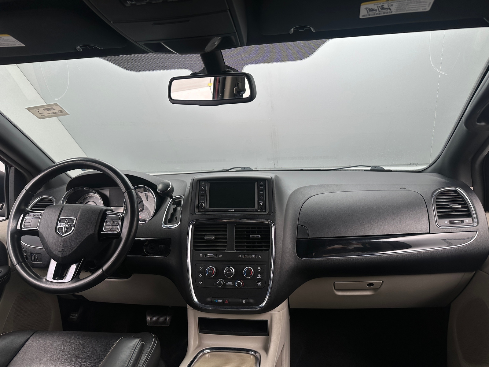 Thumbnail: 2019 Dodge Grand Caravan - 3