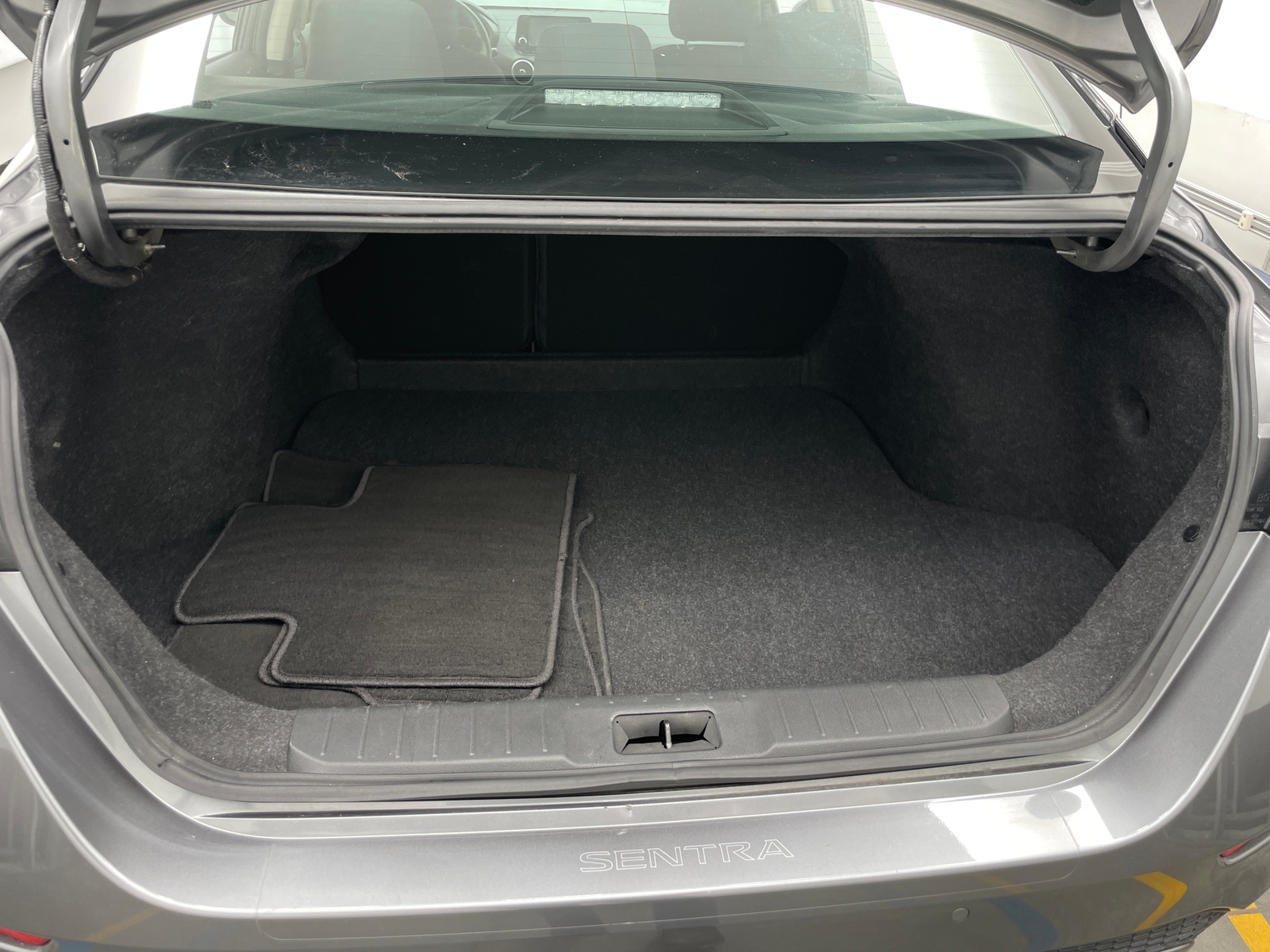 Thumbnail: 2020 Nissan Sentra - 7