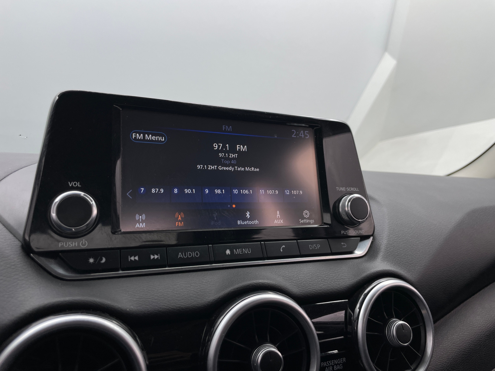 Thumbnail: 2020 Nissan Sentra - 4