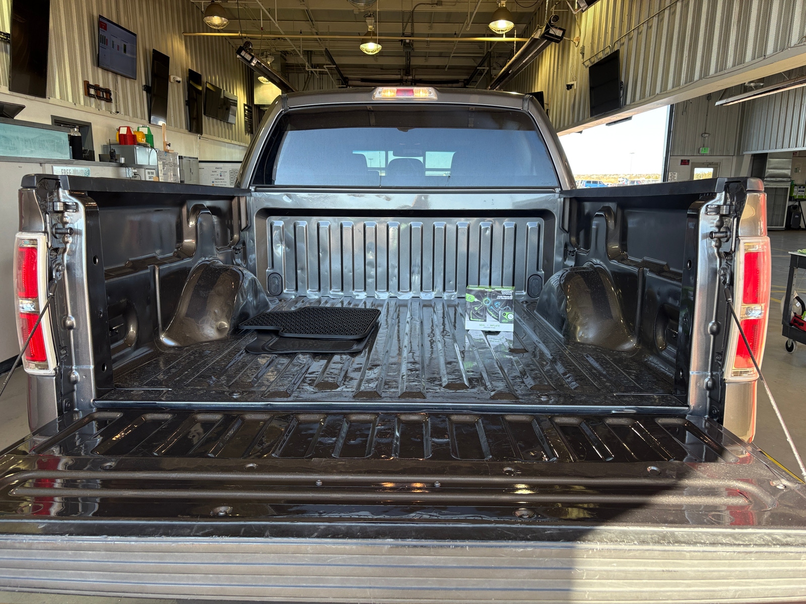 Thumbnail: 2013 Ford Econoline - 7