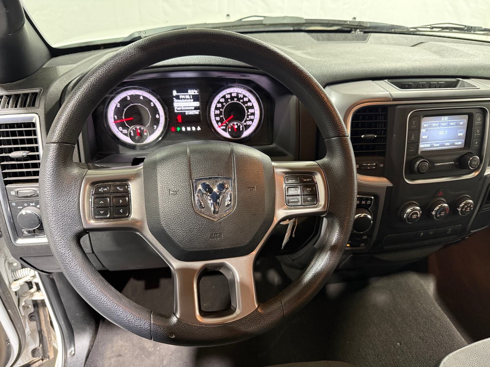 Thumbnail: 2022 RAM 1500 Classic - 5