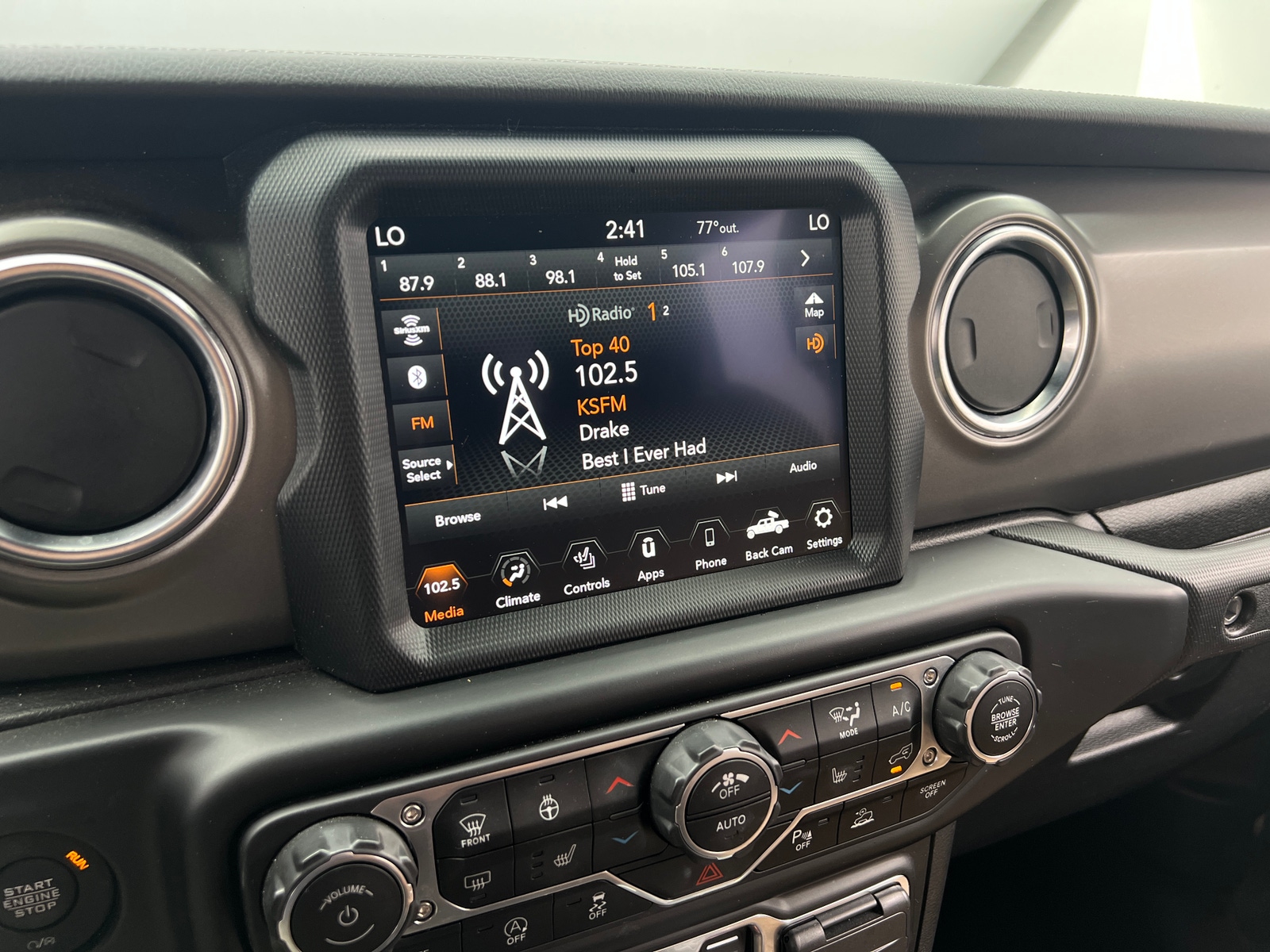 Thumbnail: 2022 Jeep Gladiator - 4