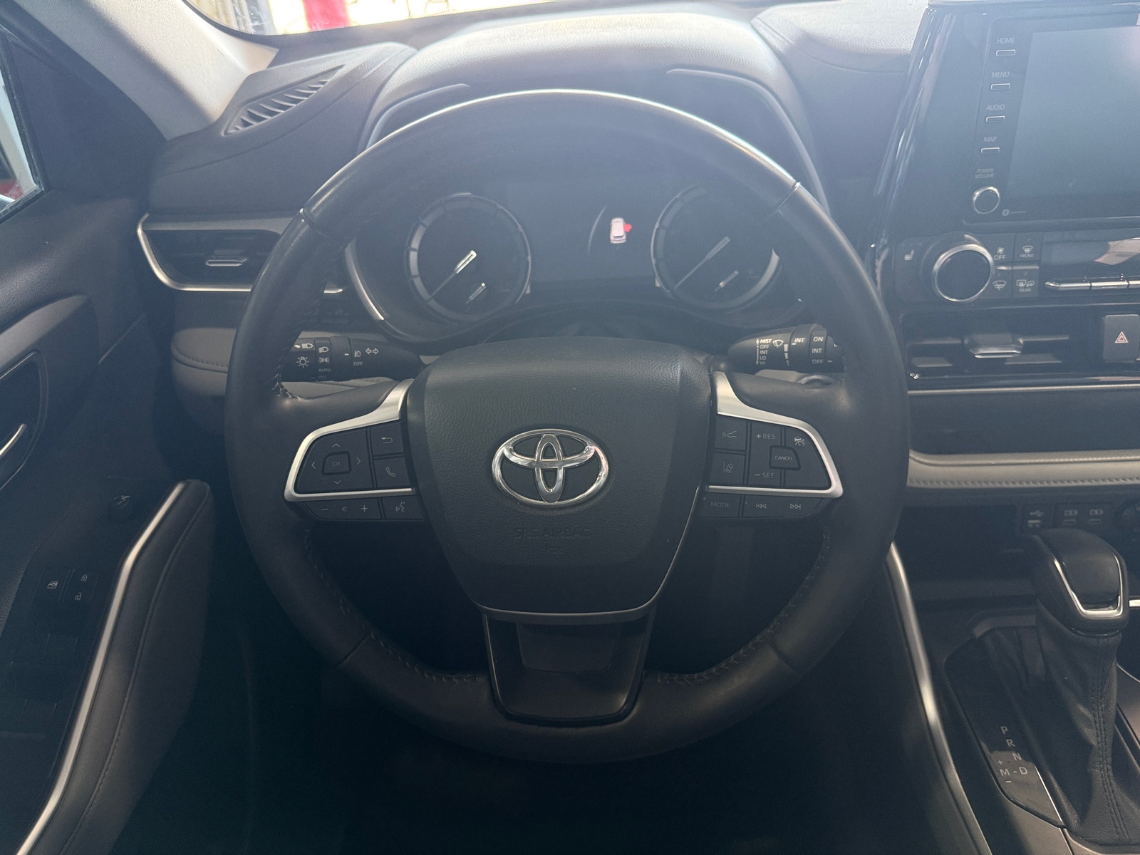 Thumbnail: 2022 Toyota Highlander - 4