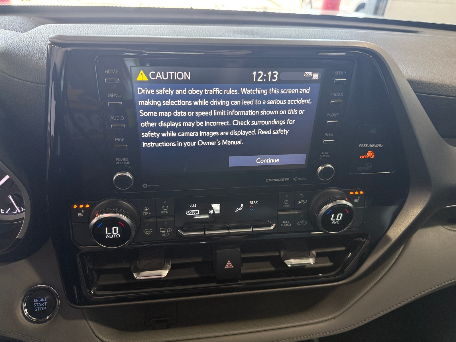 Thumbnail: 2022 Toyota Highlander - 3