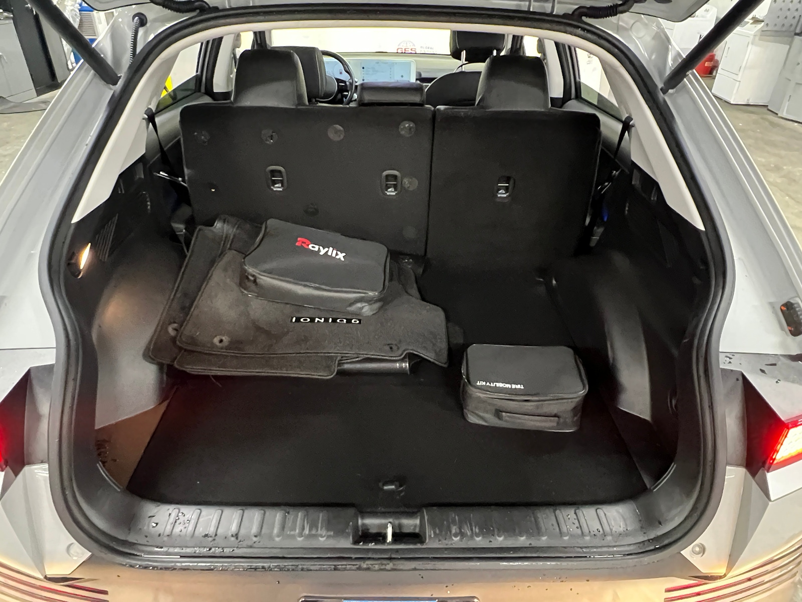 Thumbnail: 2023 Hyundai Ioniq 5 - 7