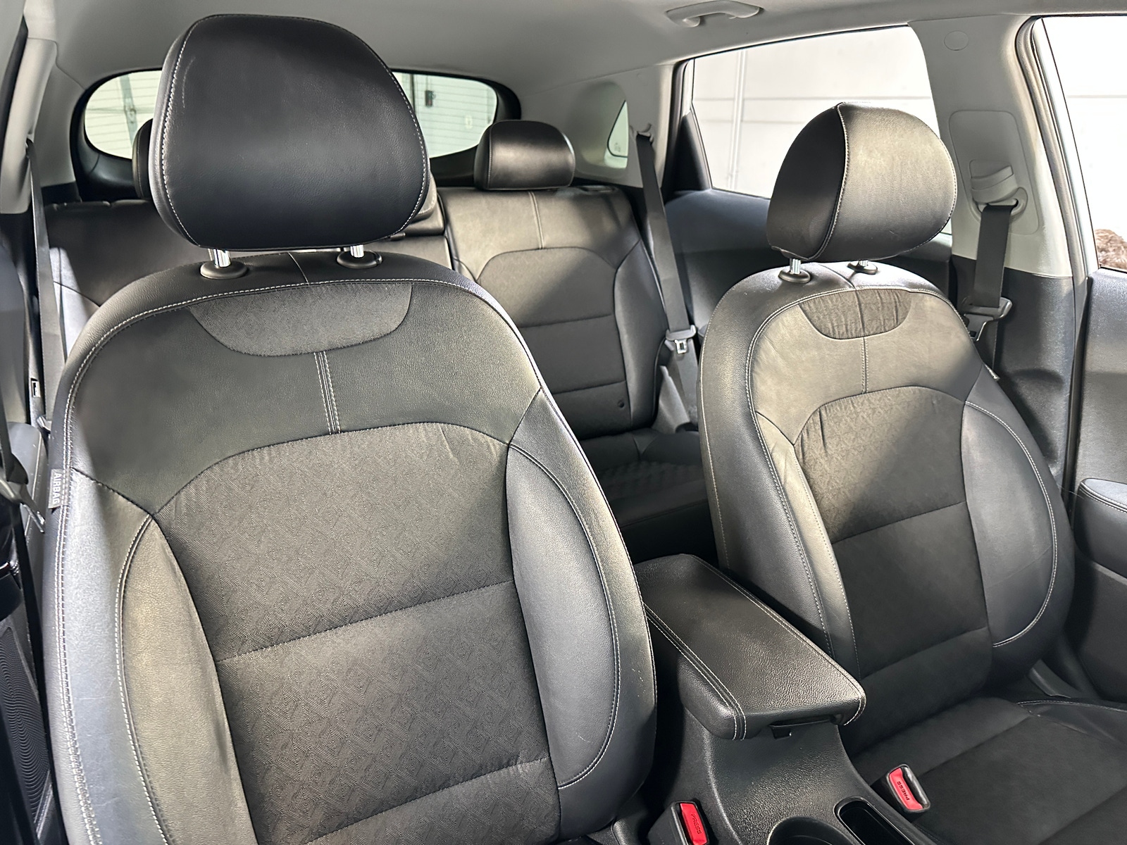 Thumbnail: 2017 Kia Niro - 2