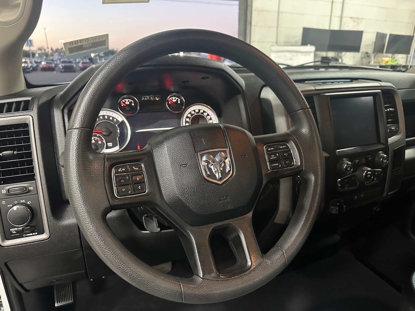 Thumbnail: 2021 RAM 1500 Classic - 5