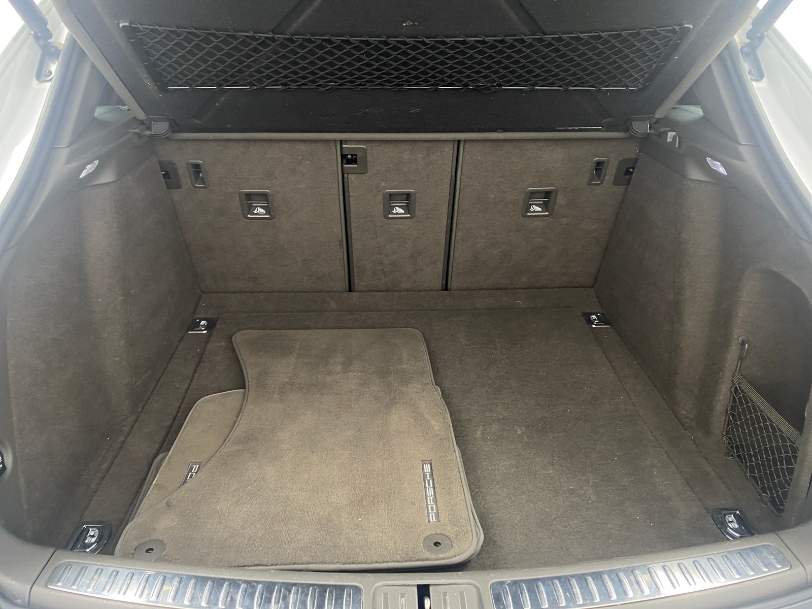 Thumbnail: 2017 Porsche Macan - 6