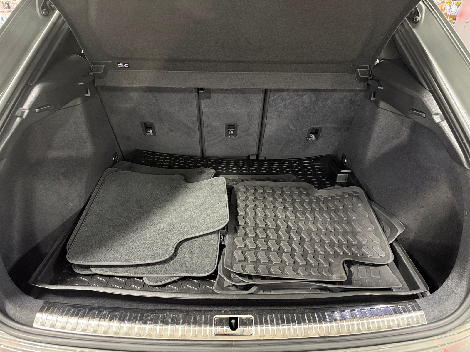 Thumbnail: 2023 Audi Q3 - 6