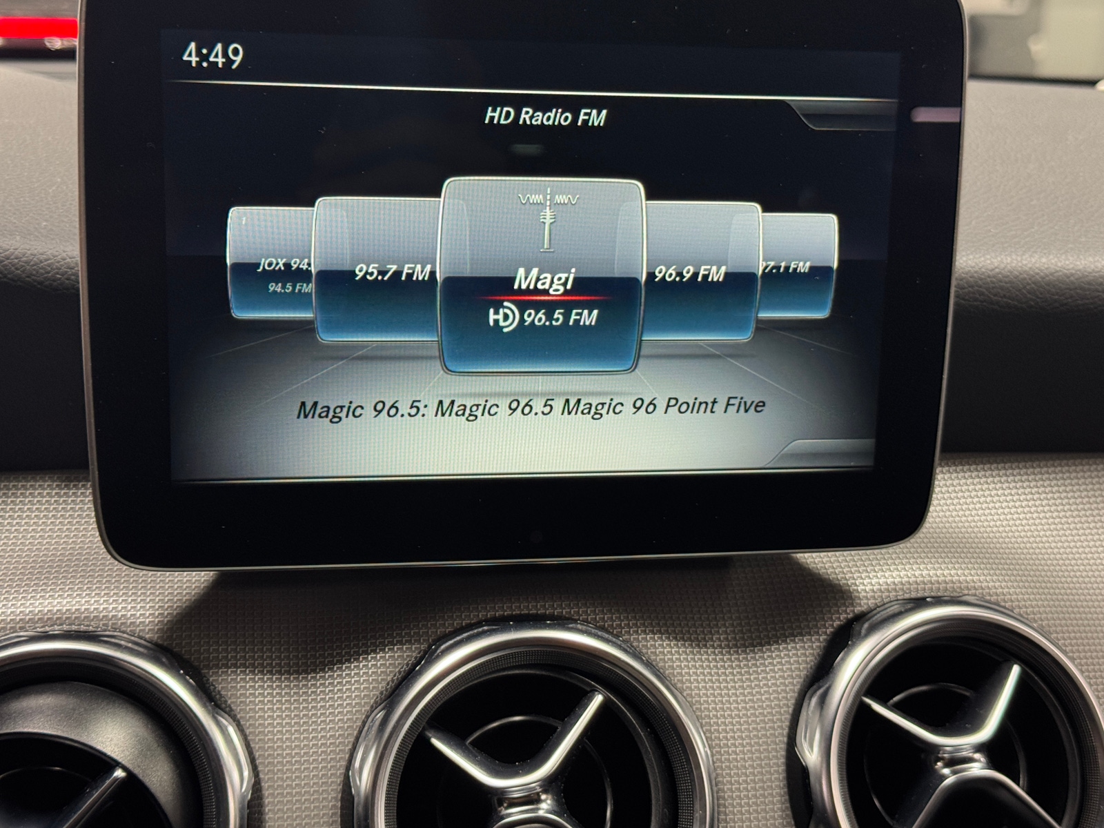 Thumbnail: 2018 Mercedes-Benz GLA - 3