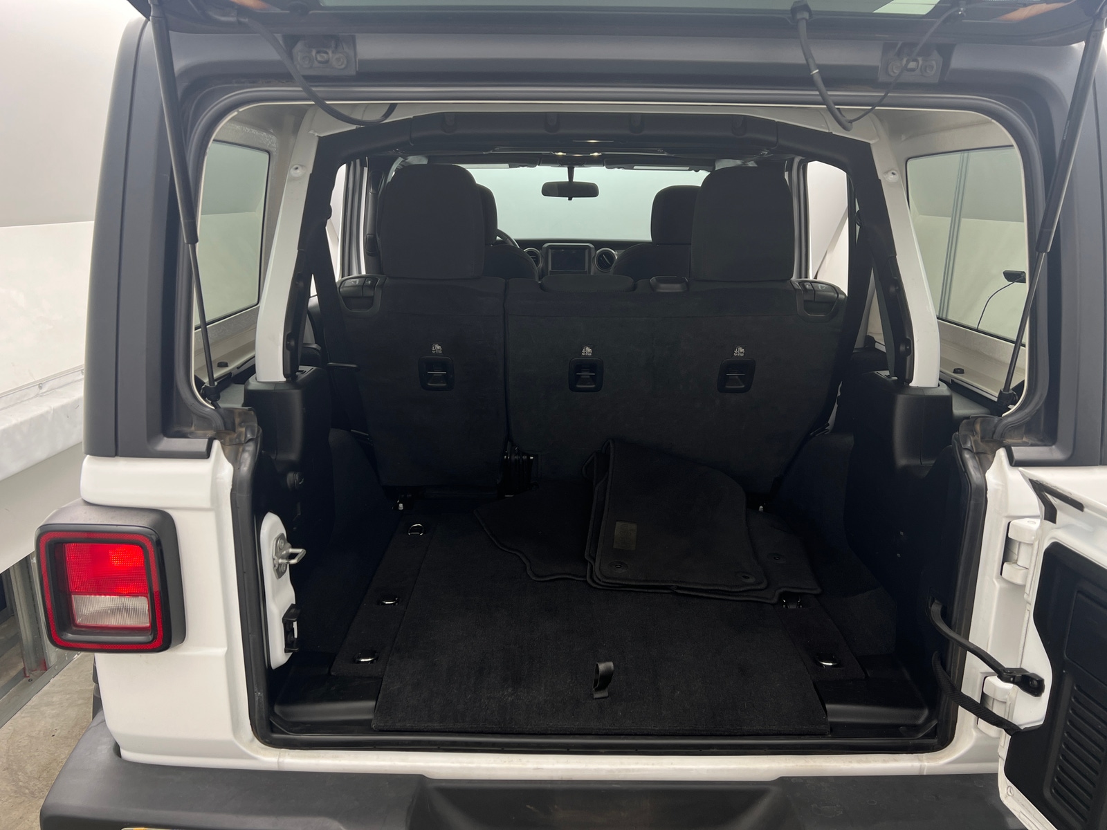 Thumbnail: 2023 Jeep Wrangler - 7