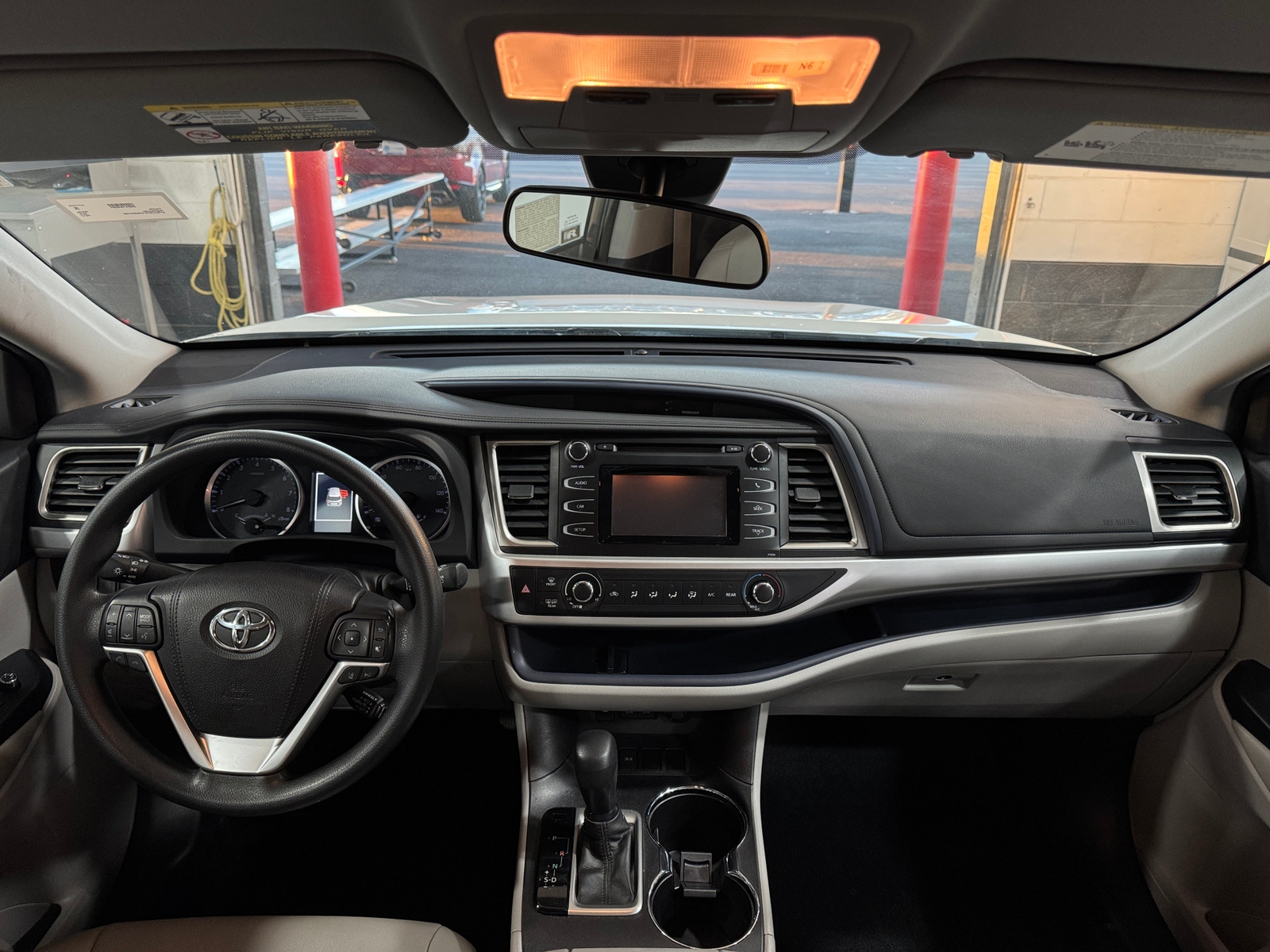 Thumbnail: 2017 Toyota Highlander - 3