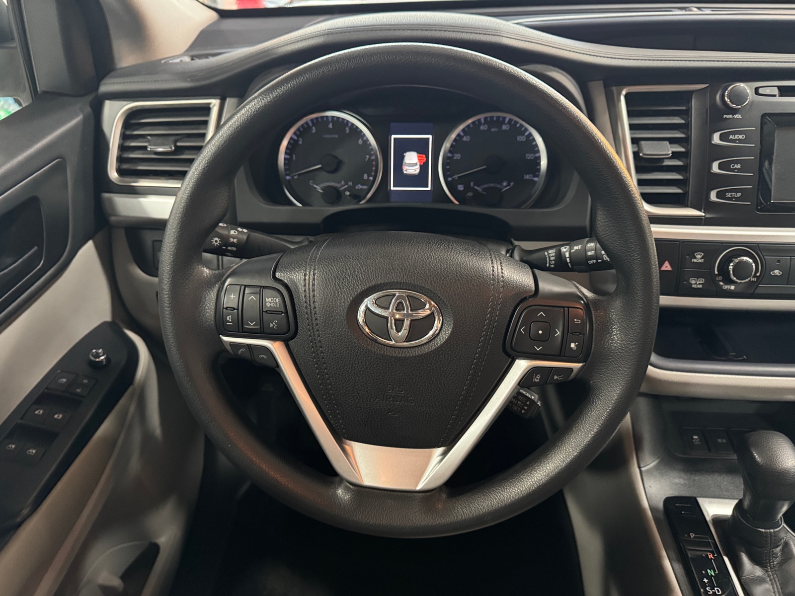 Thumbnail: 2017 Toyota Highlander - 5