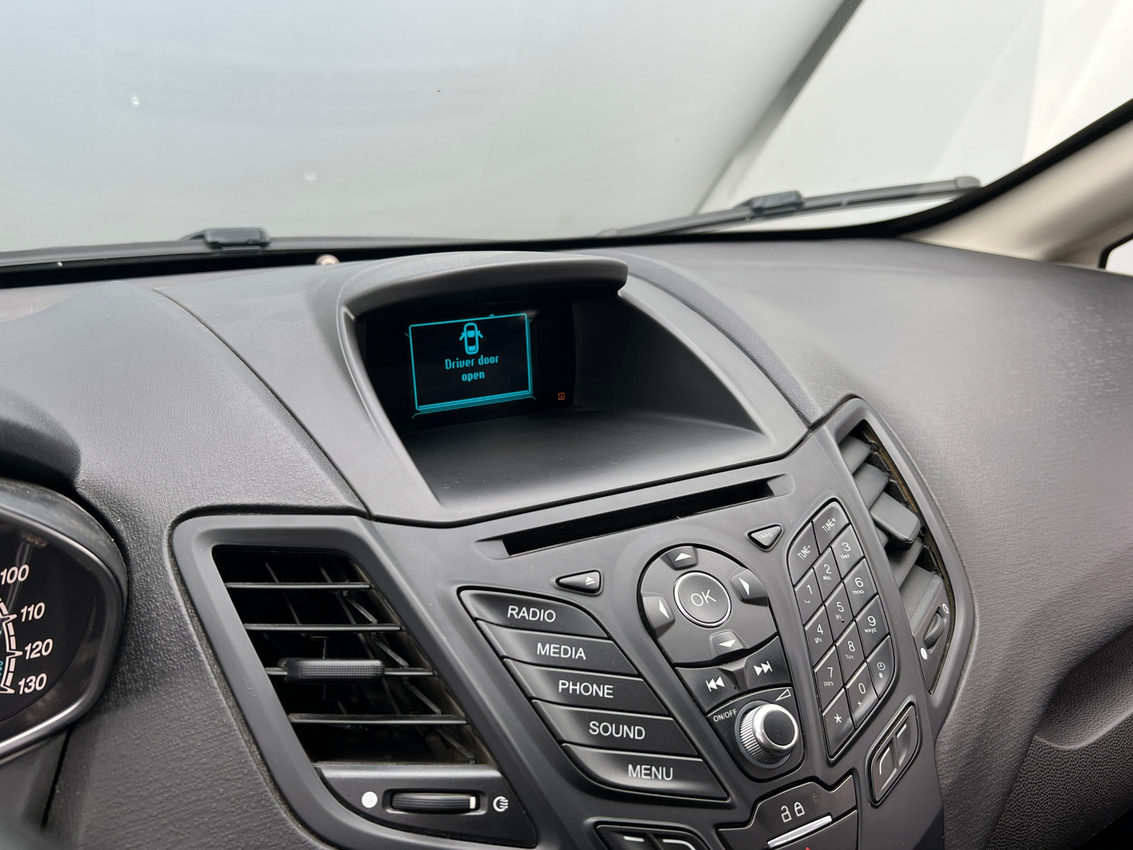 Thumbnail: 2016 Ford Fiesta - 4