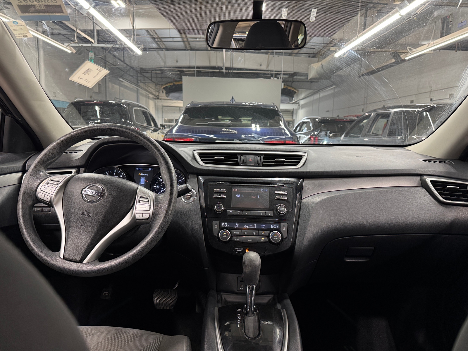 Thumbnail: 2016 Nissan Rogue - 3