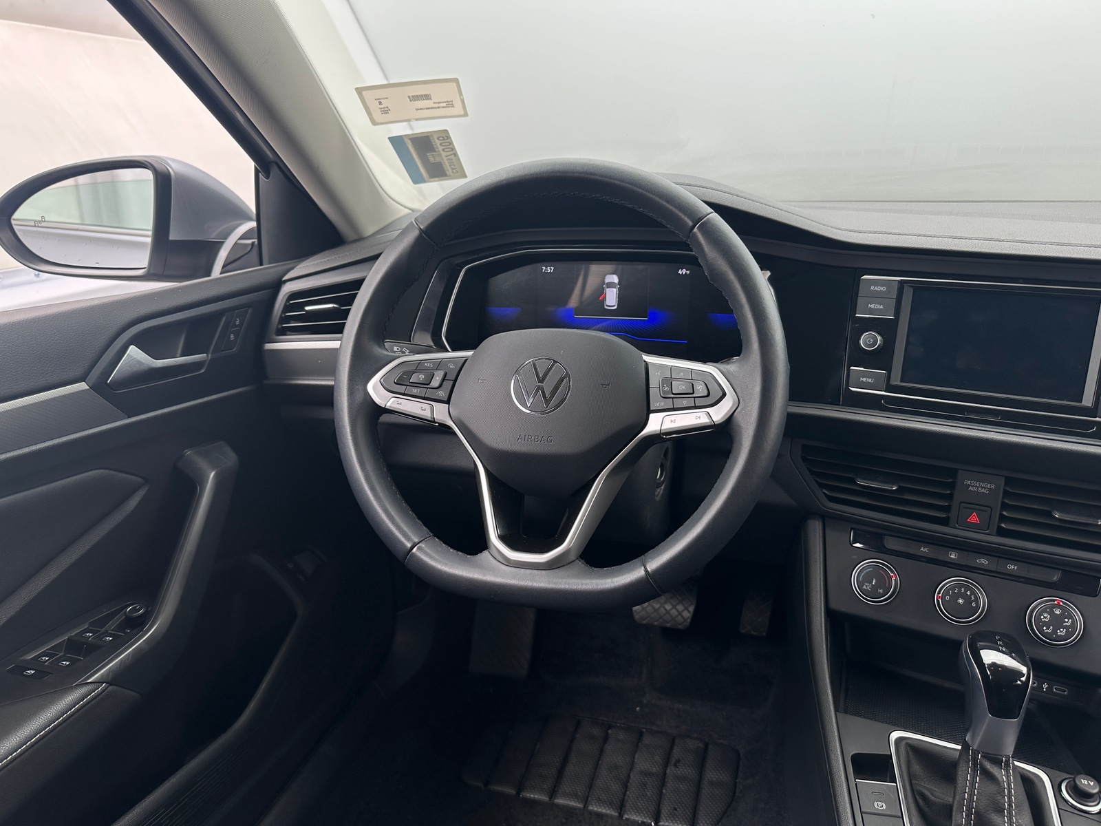 Thumbnail: 2024 Volkswagen Jetta - 5