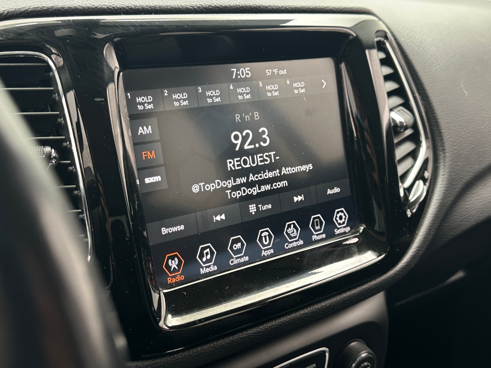 Thumbnail: 2020 Jeep Compass - 3