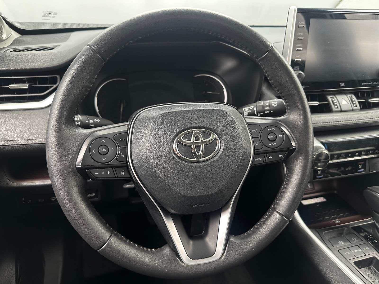 Thumbnail: 2022 Toyota RAV4 - 4