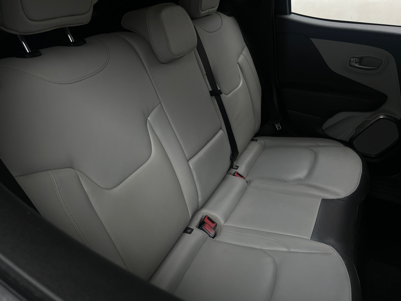 Thumbnail: 2018 Jeep Renegade - 5