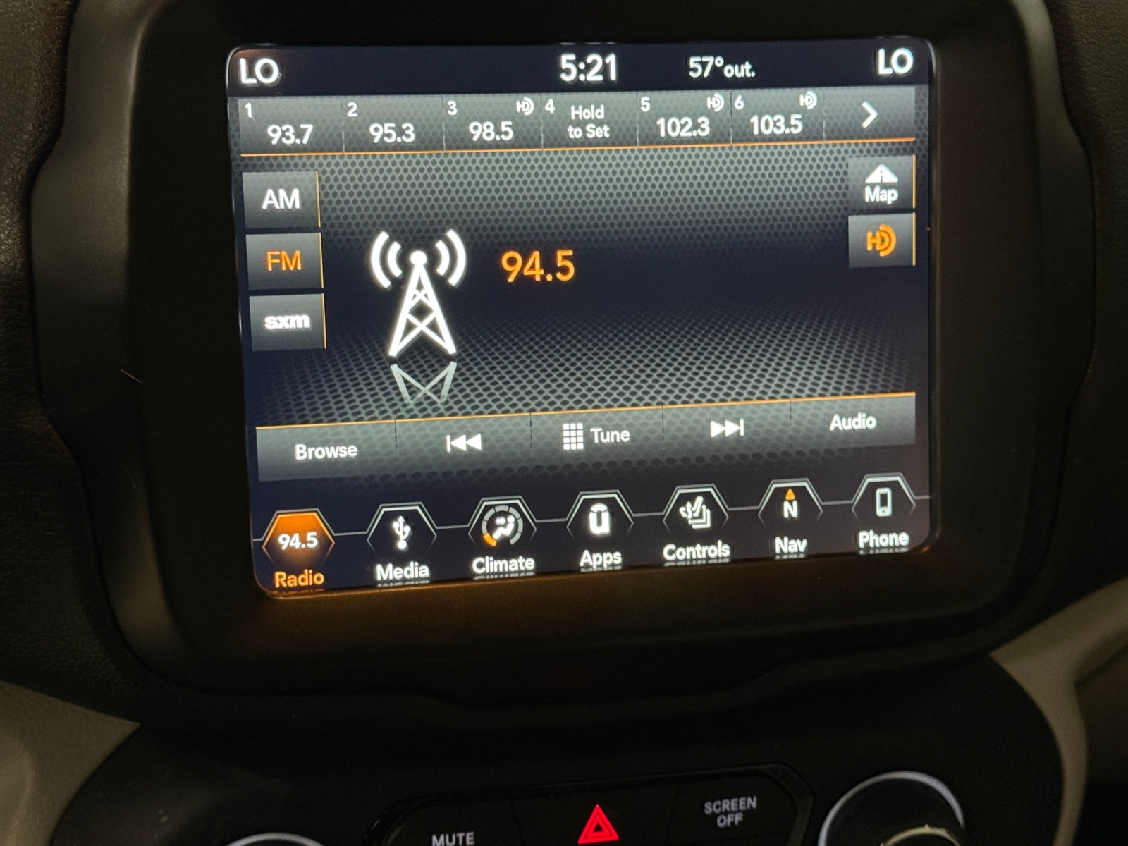 Thumbnail: 2018 Jeep Renegade - 3