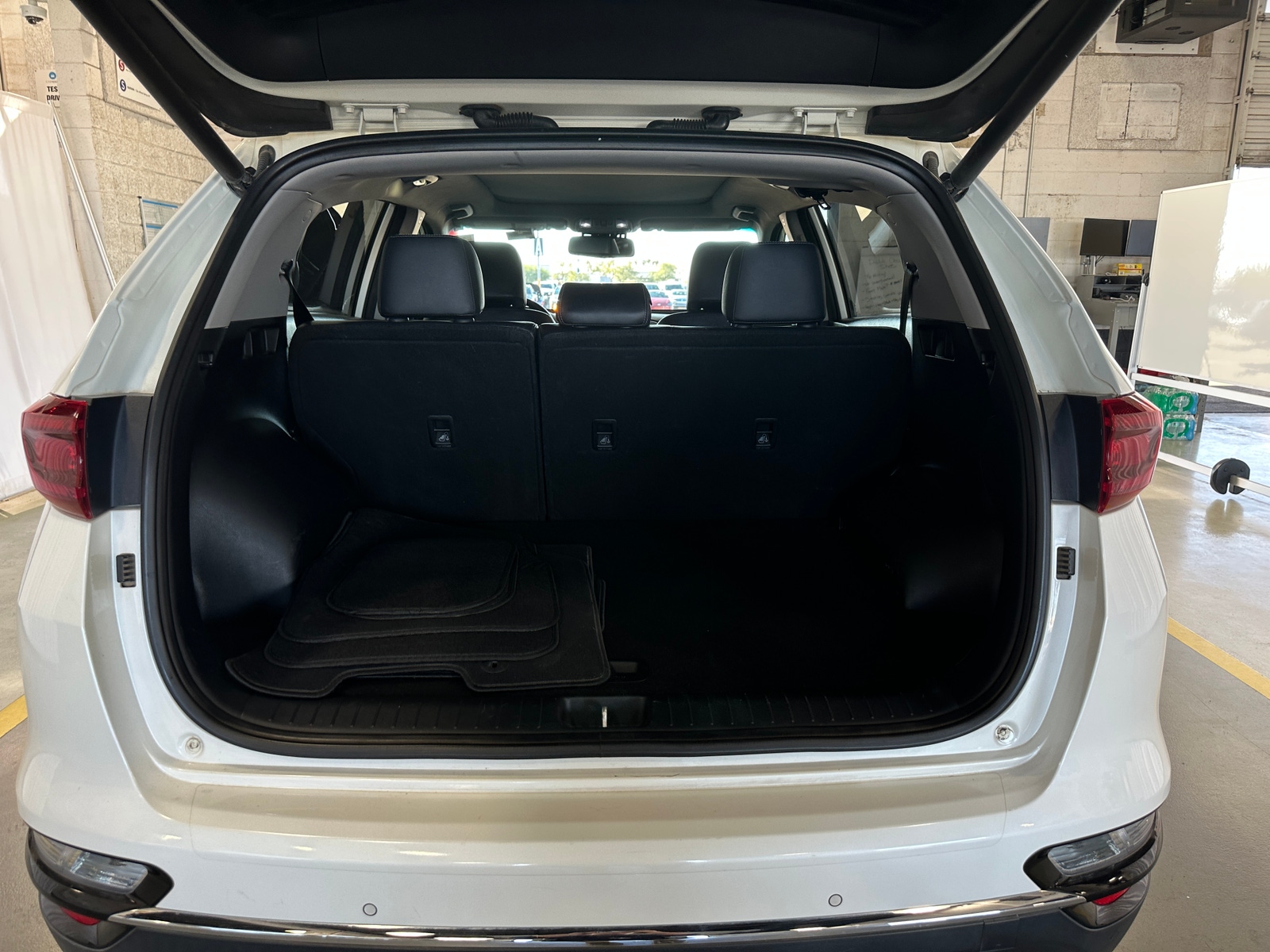 Thumbnail: 2021 Kia Sportage - 6