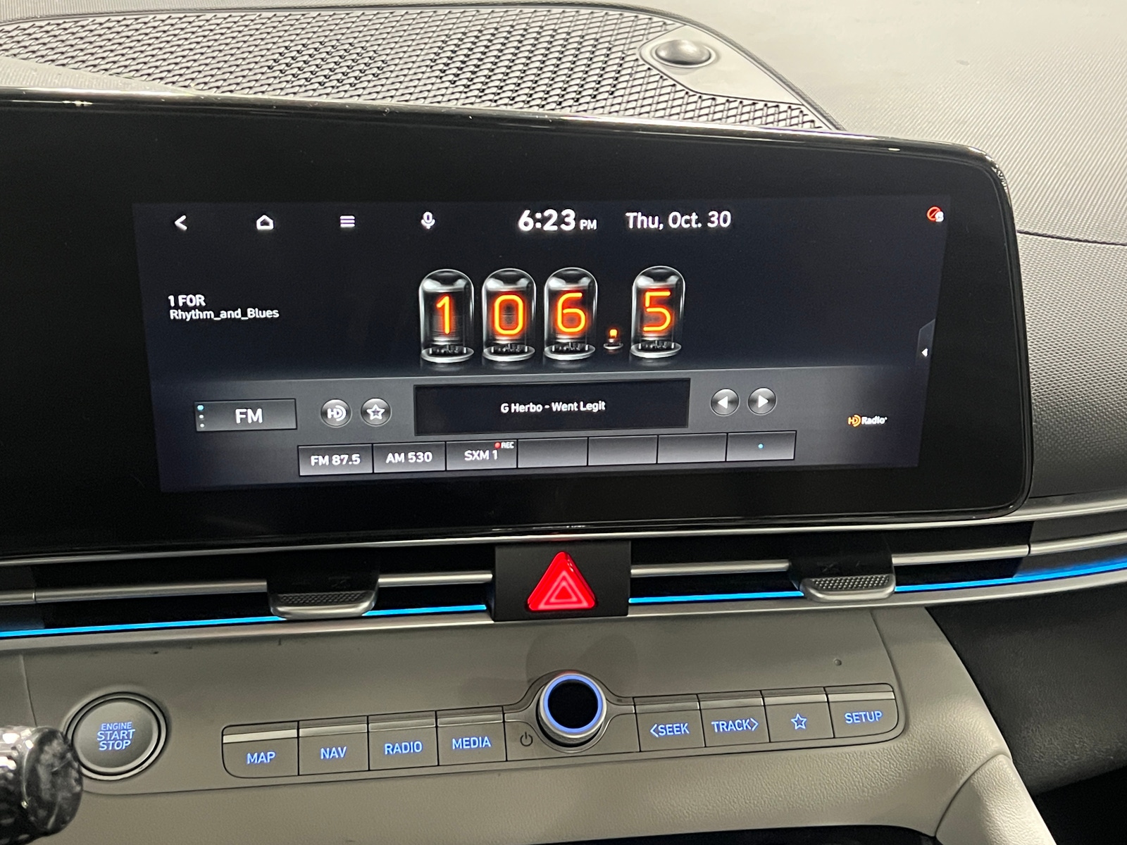 Thumbnail: 2021 Hyundai Elantra - 3