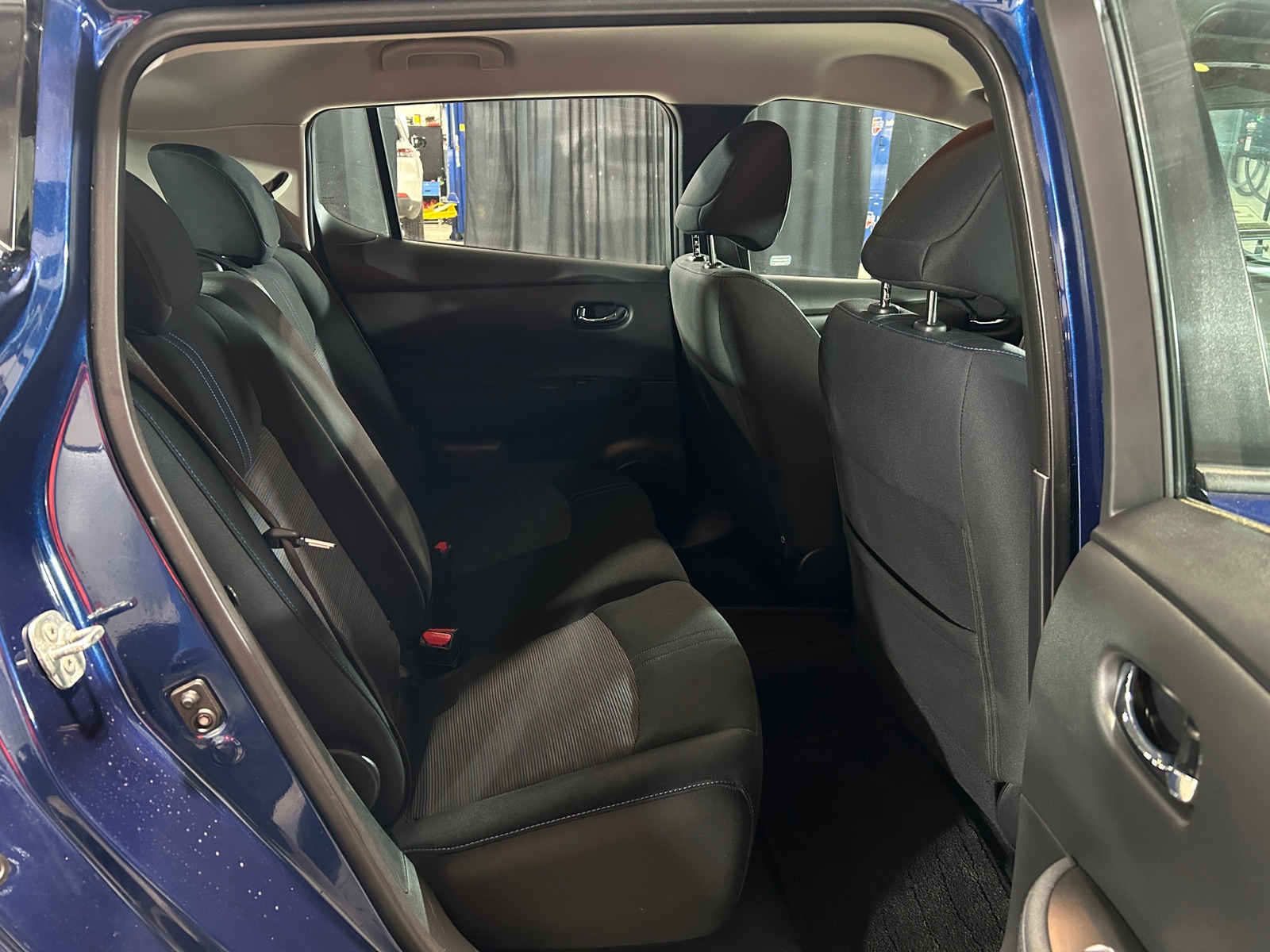 Thumbnail: 2018 Nissan Leaf - 6