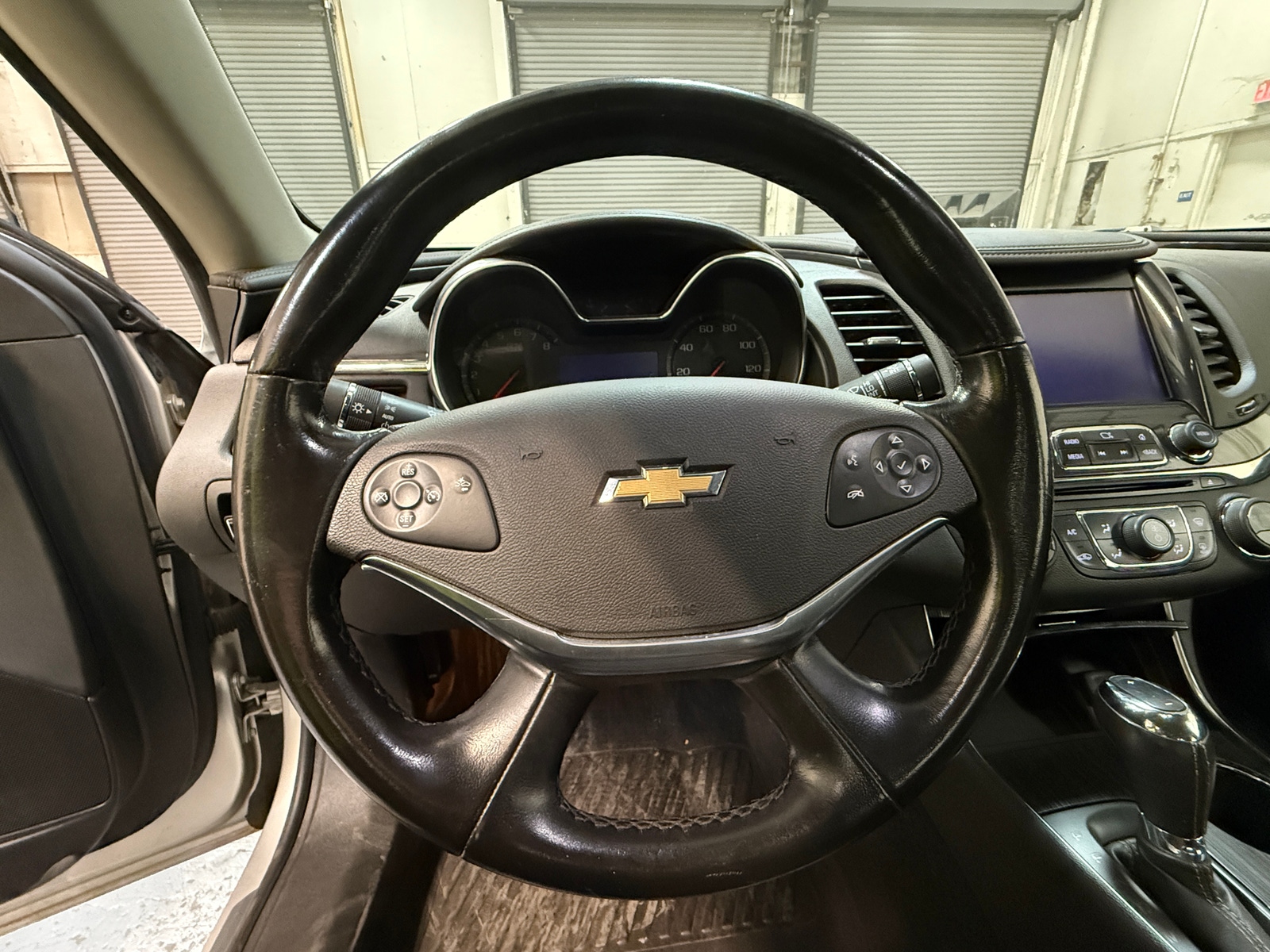 Thumbnail: 2017 Chevrolet Impala - 4