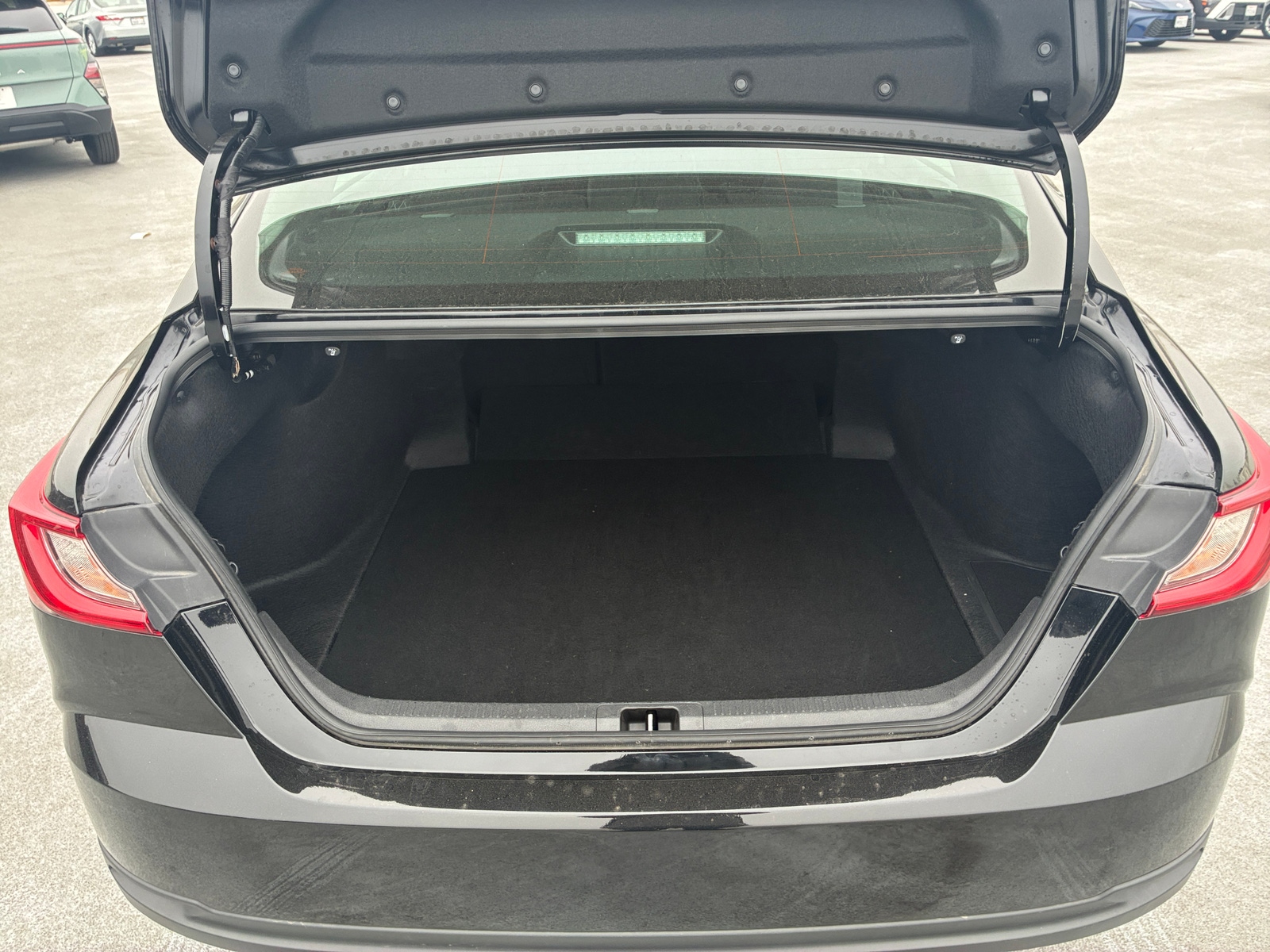 Thumbnail: 2025 Toyota Camry - 6