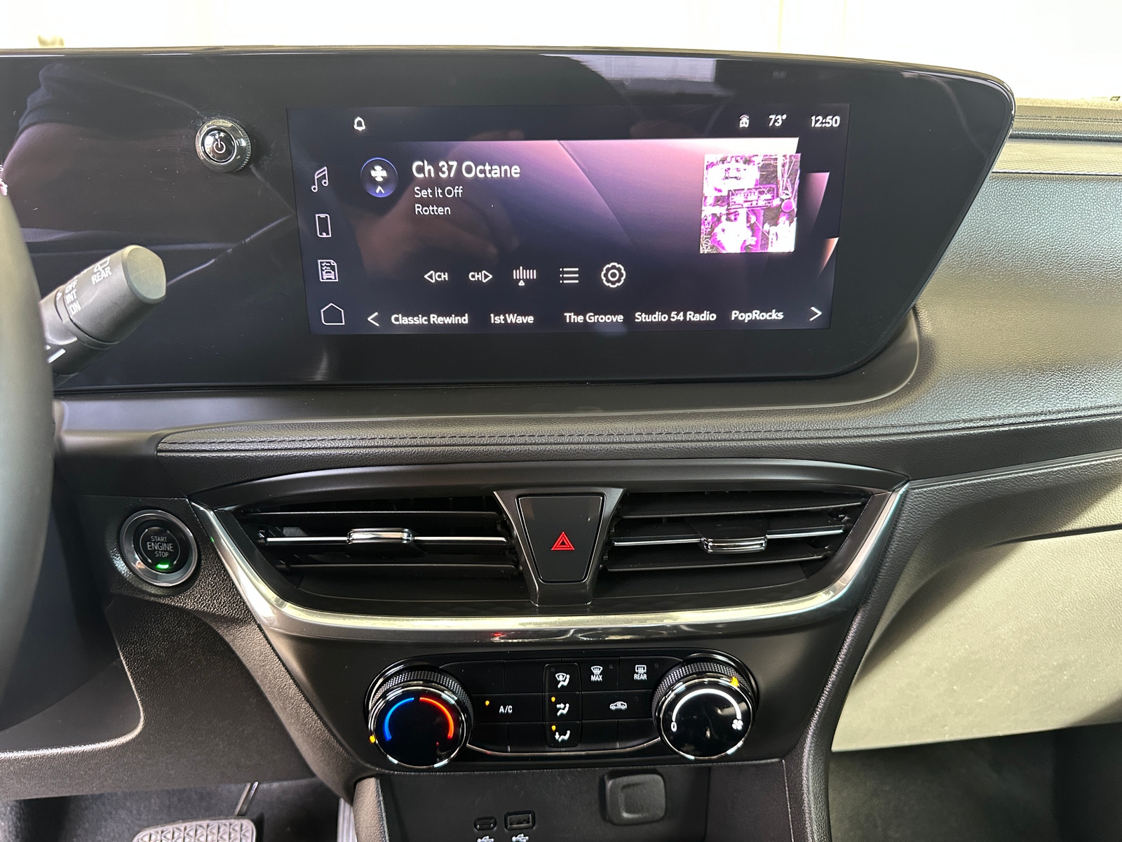 Thumbnail: 2025 Buick Encore GX - 4