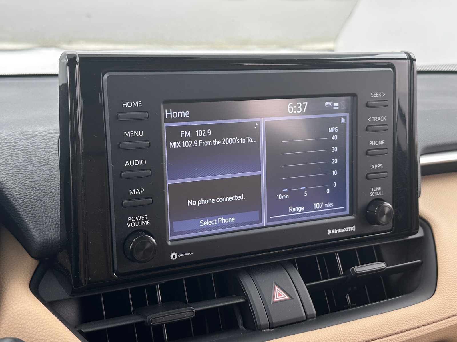 Thumbnail: 2021 Toyota RAV4 - 4