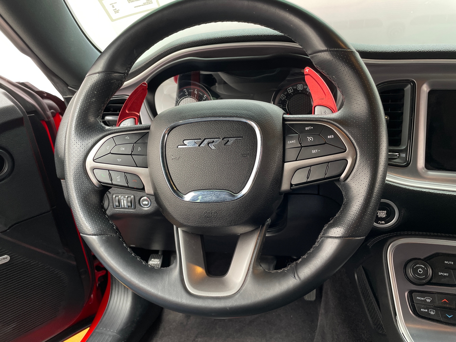 Thumbnail: 2019 Dodge Challenger - 4