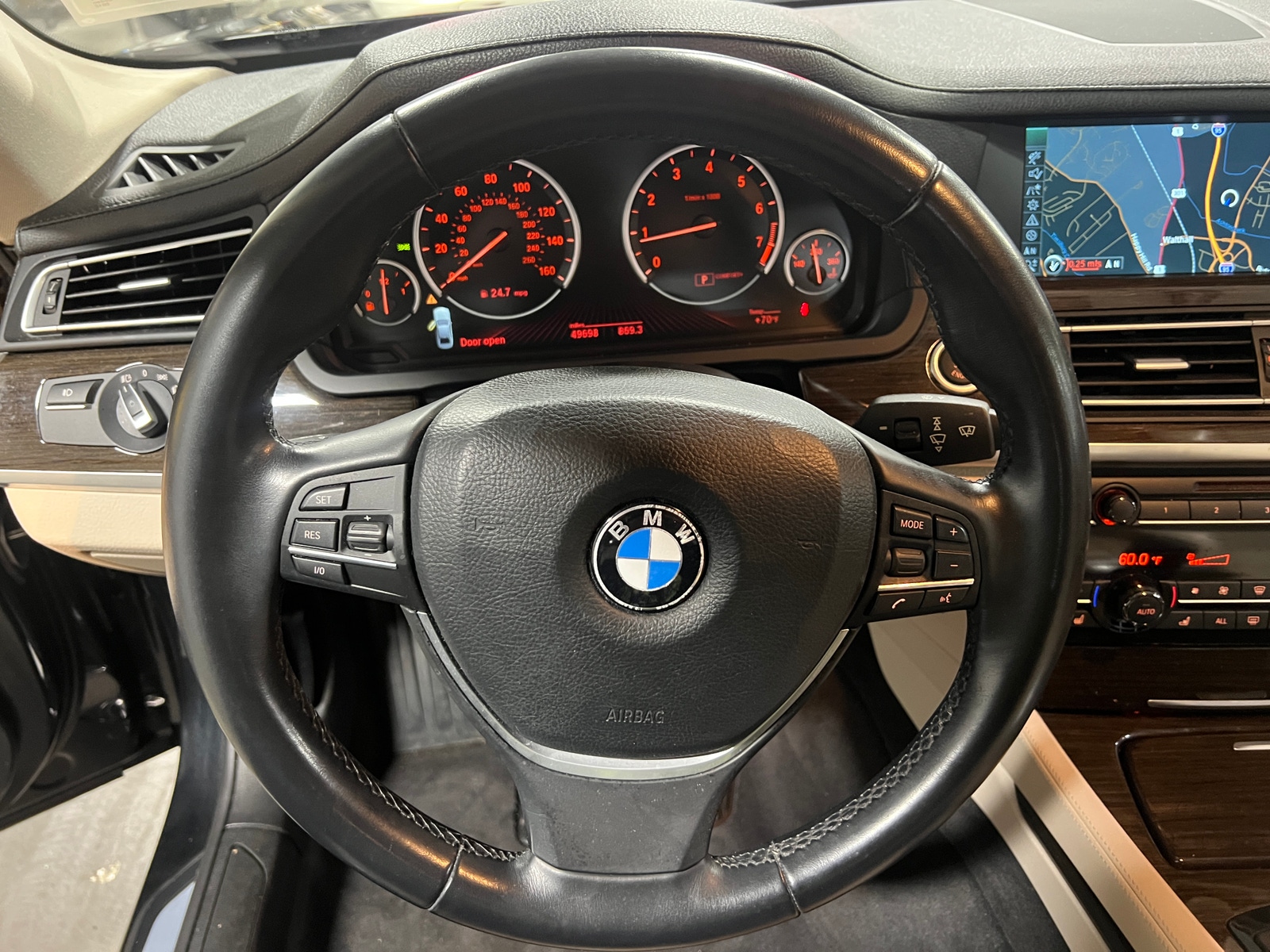 Thumbnail: 2012 BMW 7 Series - 4