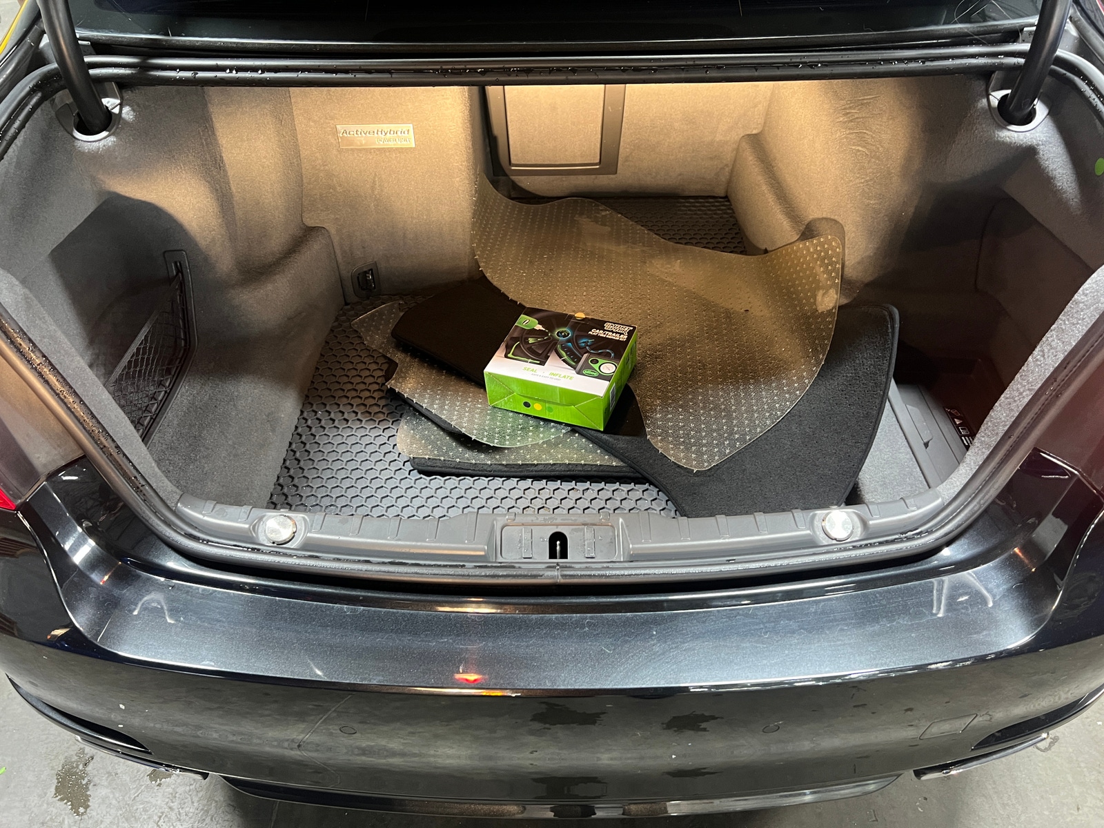 Thumbnail: 2012 BMW 7 Series - 6