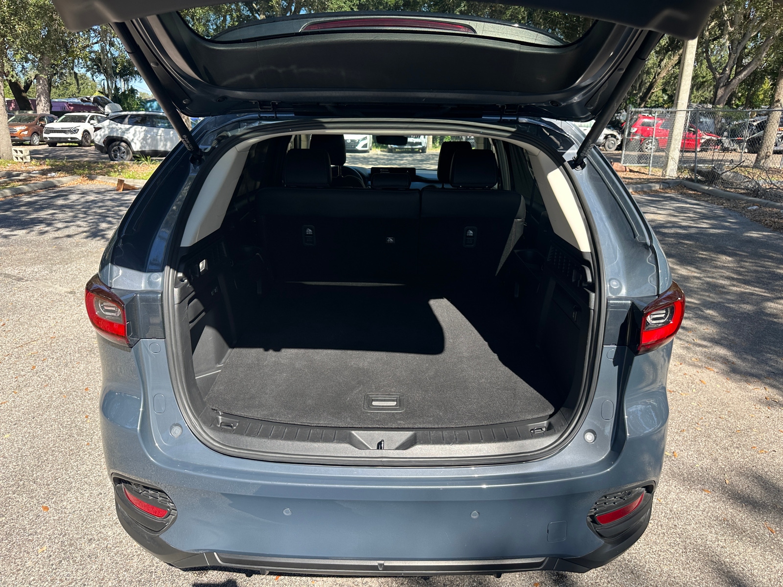 Thumbnail: 2025 Mazda CX-70 - 4