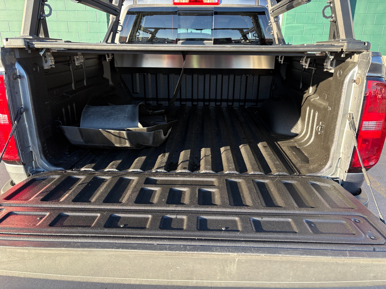 Thumbnail: 2022 Chevrolet Colorado - 7