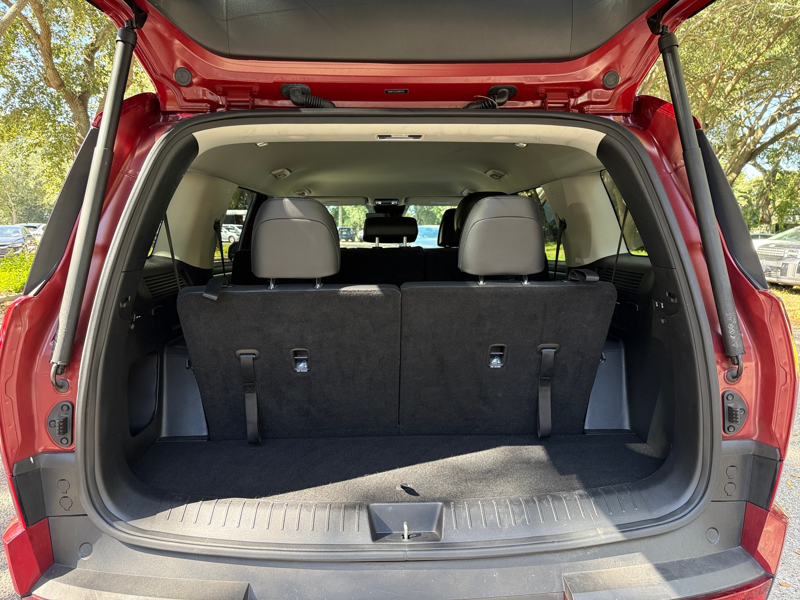 Thumbnail: 2025 Hyundai Santa Fe - 4