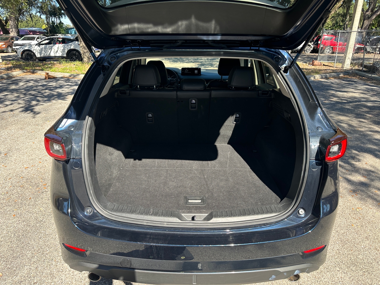 Thumbnail: 2025 Mazda CX-5 - 4