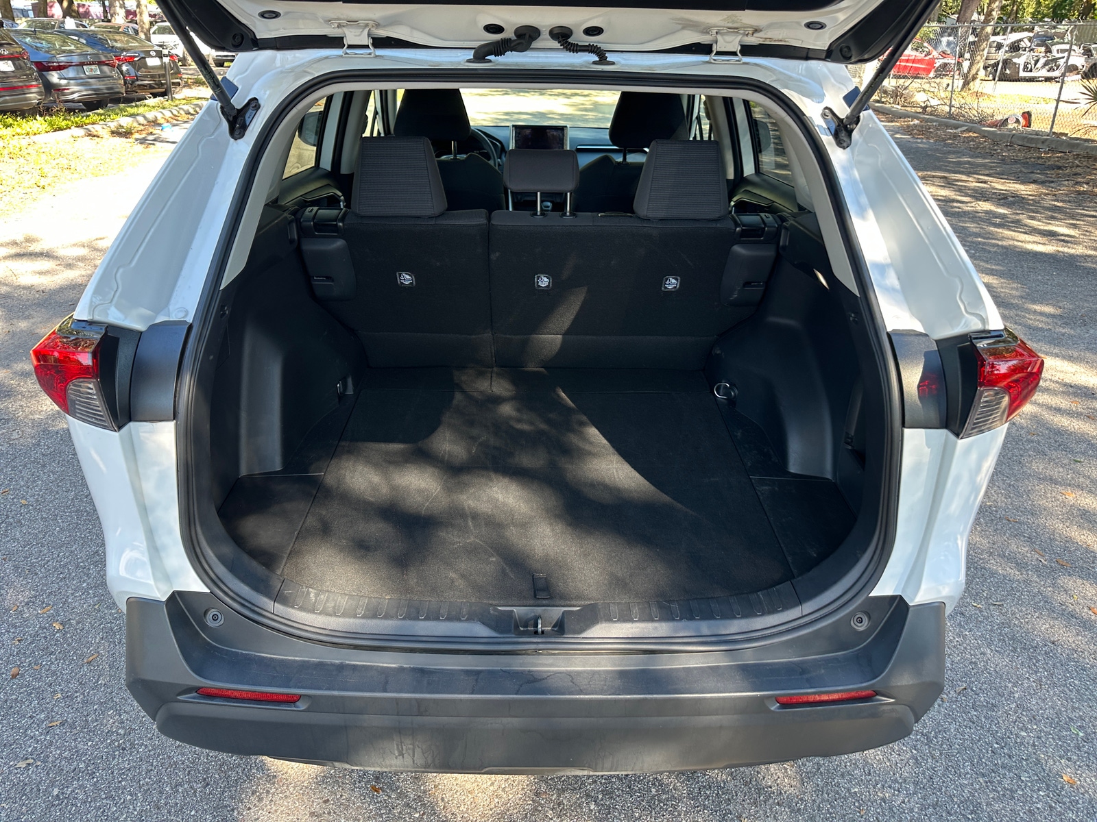 Thumbnail: 2025 Toyota RAV4 - 4