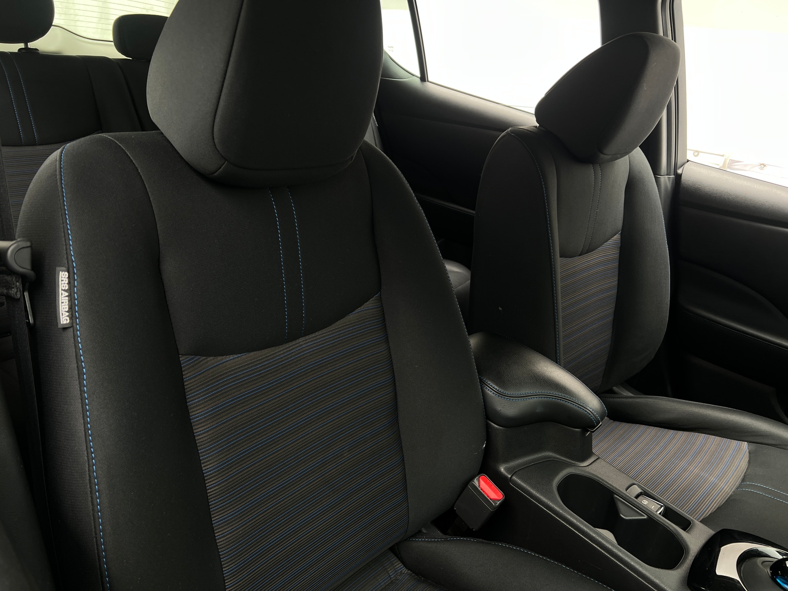 Thumbnail: 2020 Nissan Leaf - 2