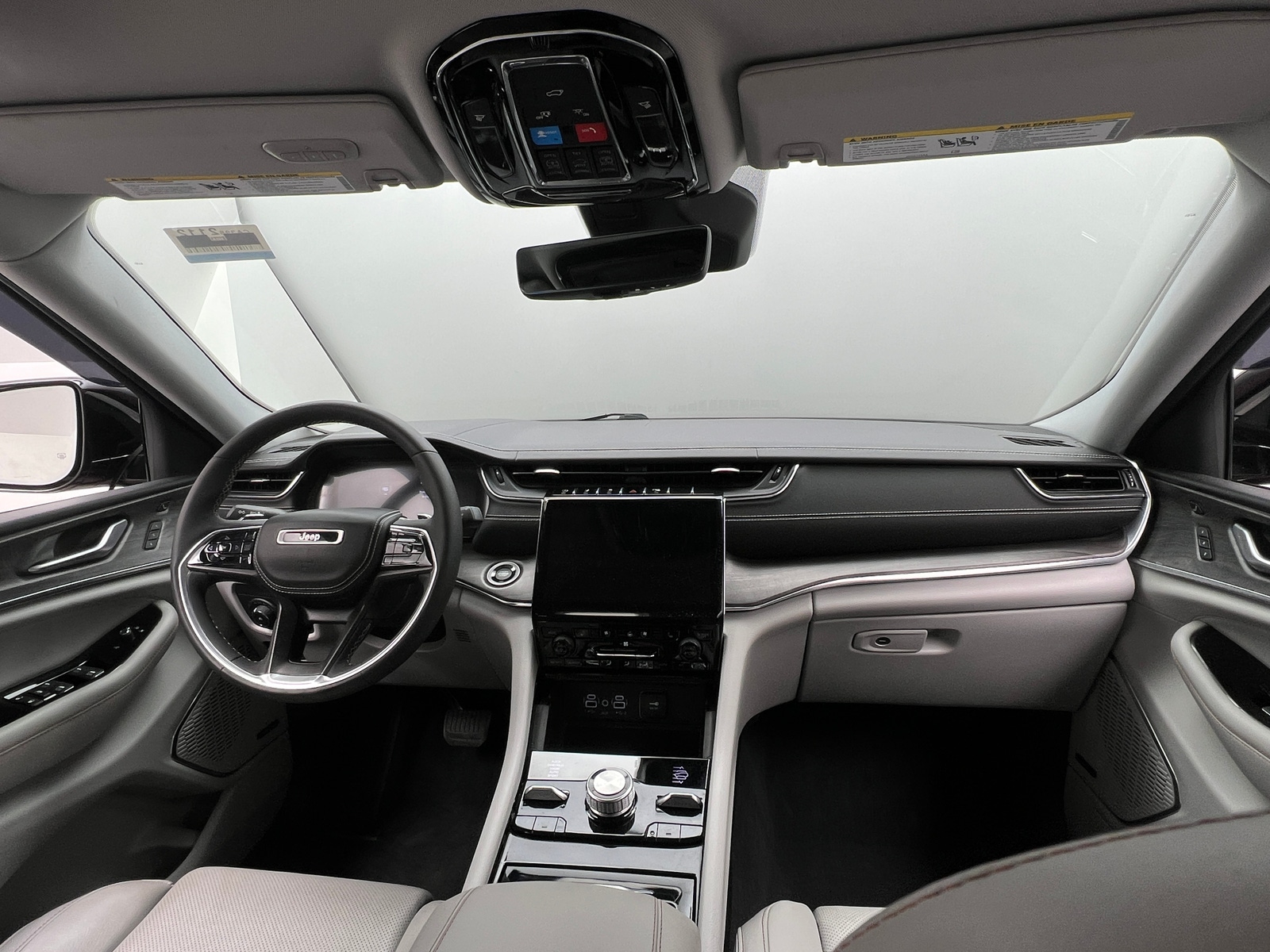 Thumbnail: 2023 Jeep Grand Cherokee L - 2