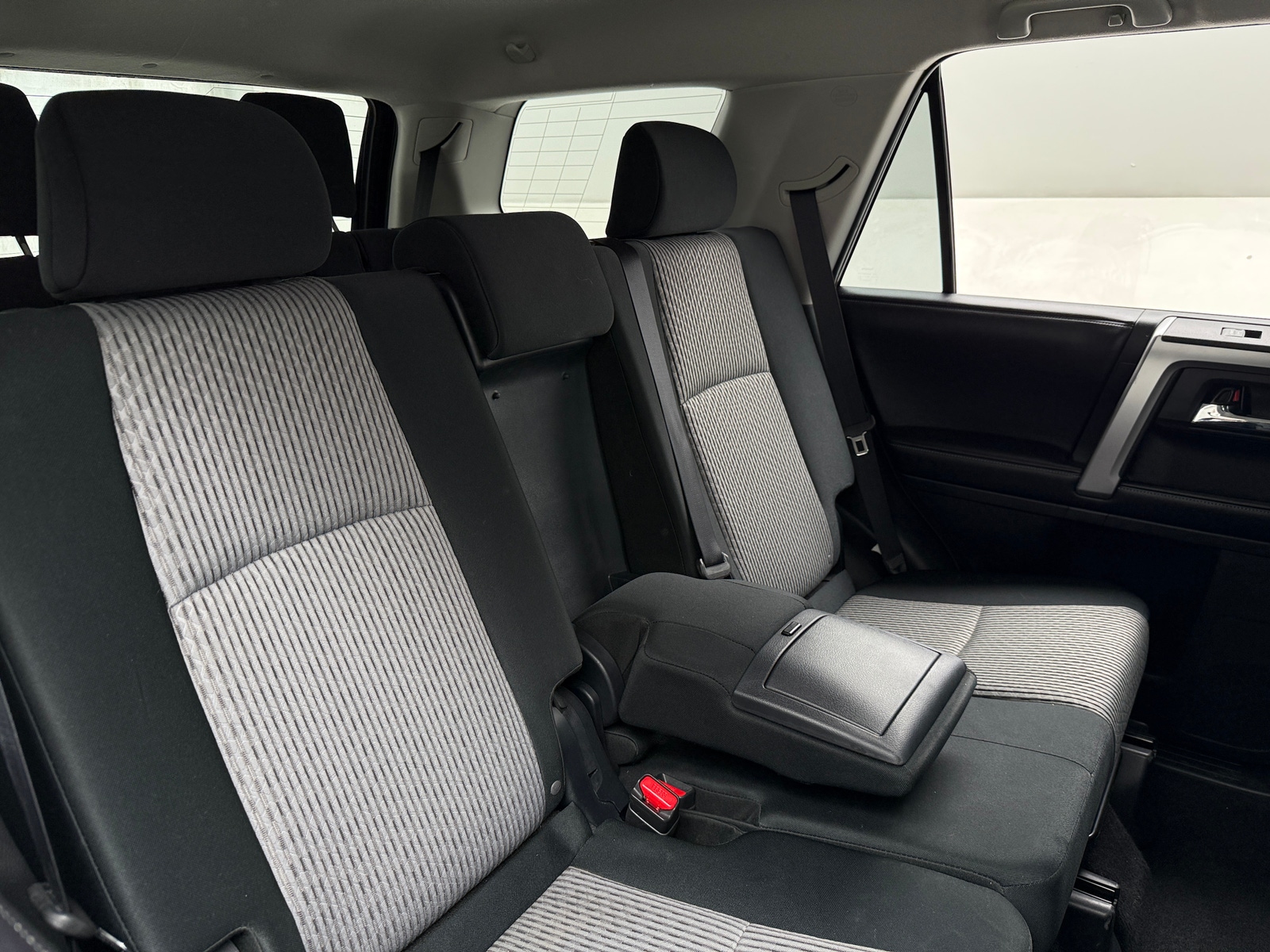 Thumbnail: 2017 Toyota 4Runner - 6