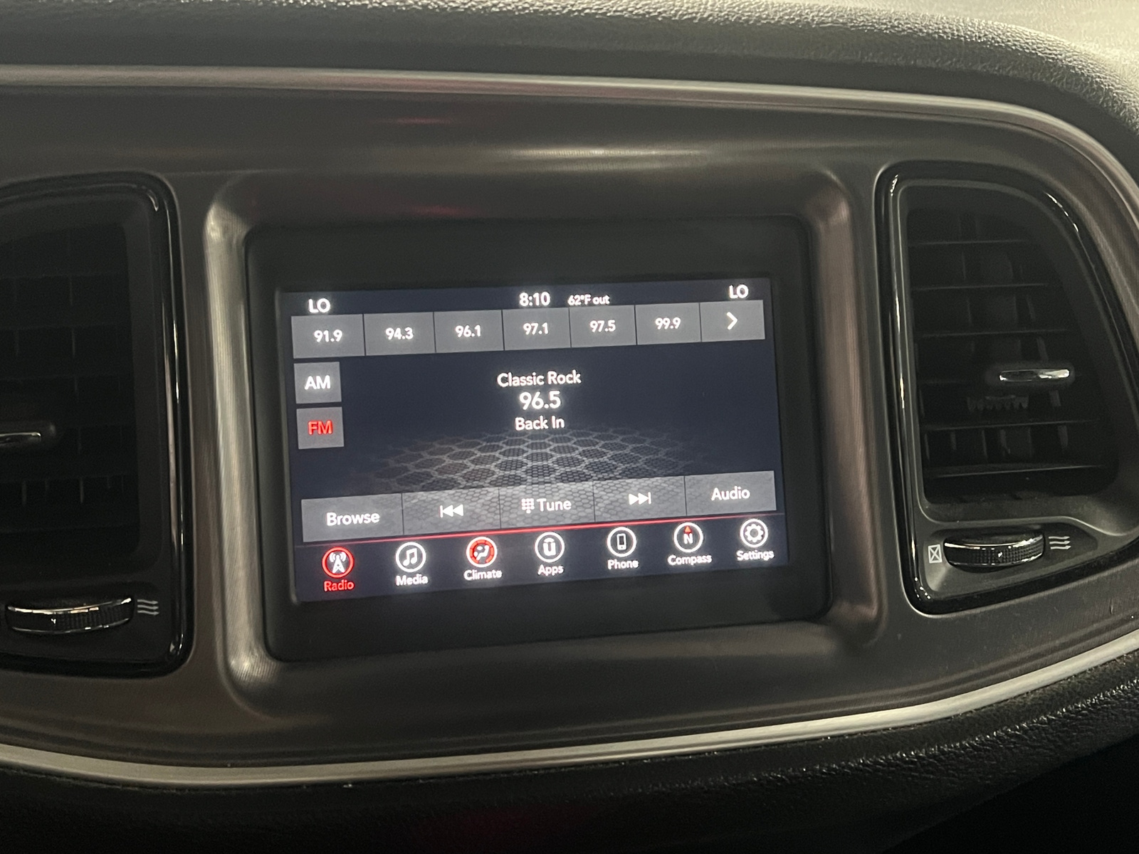 Thumbnail: 2019 Dodge Challenger - 3