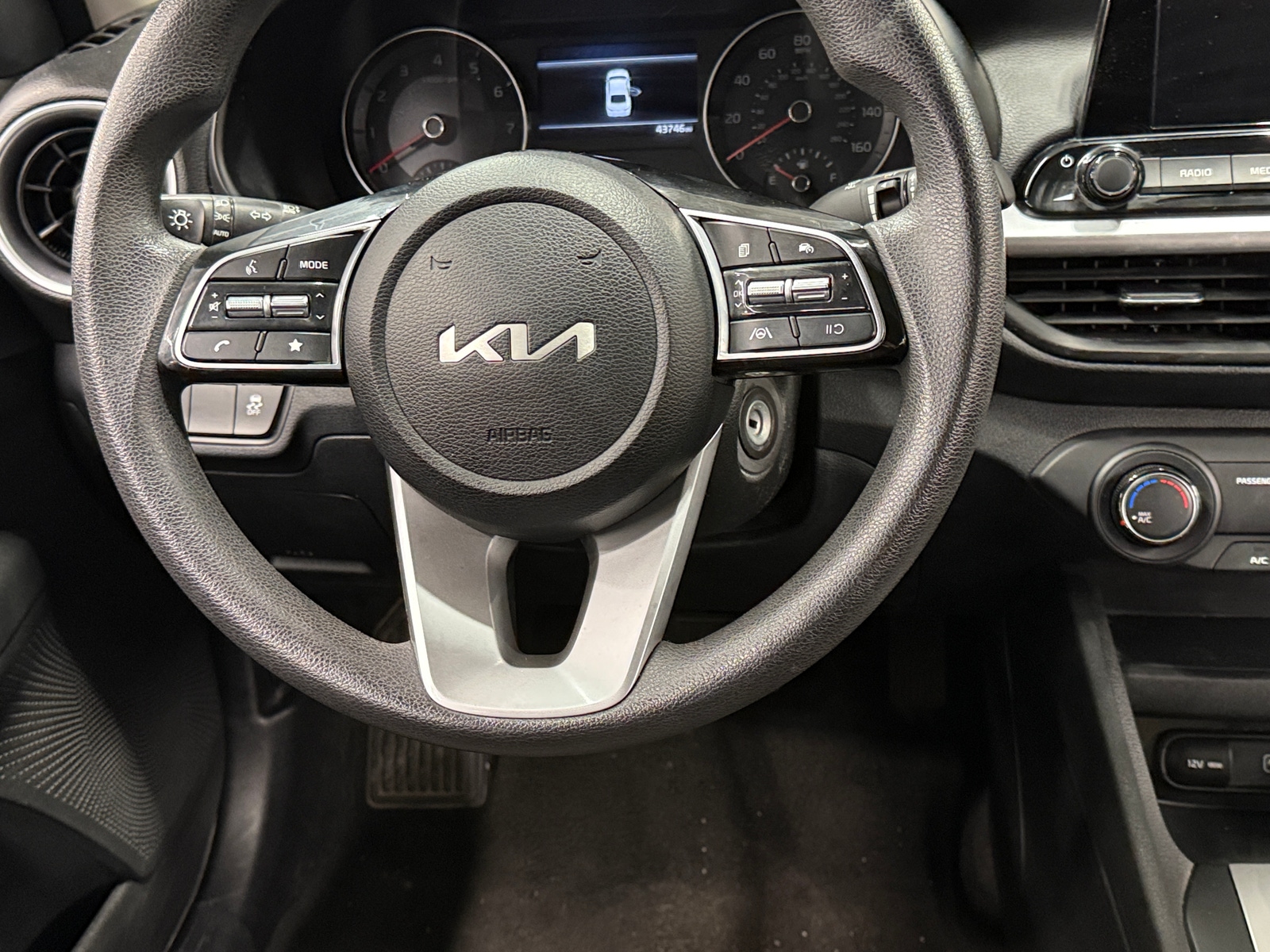 Thumbnail: 2023 Kia Forte - 5