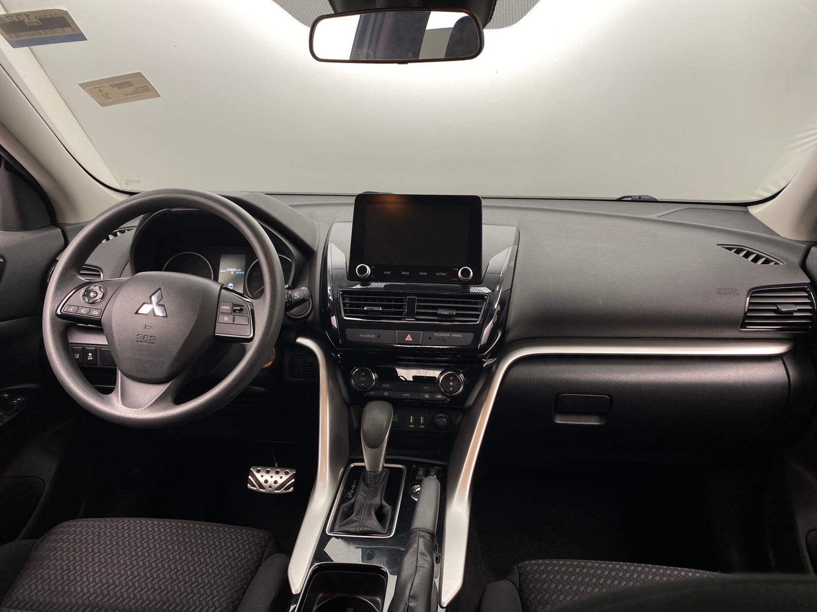 Thumbnail: 2022 Mitsubishi Eclipse Cross - 3