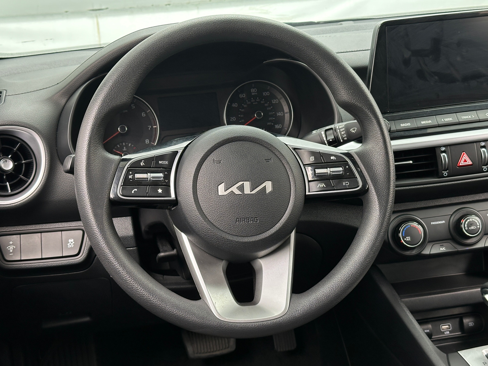 Thumbnail: 2024 Kia Forte - 5