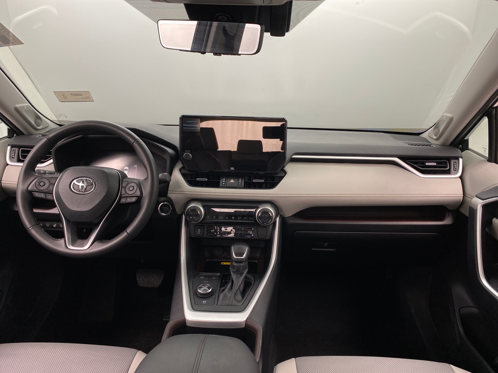 Thumbnail: 2024 Toyota RAV4 - 2