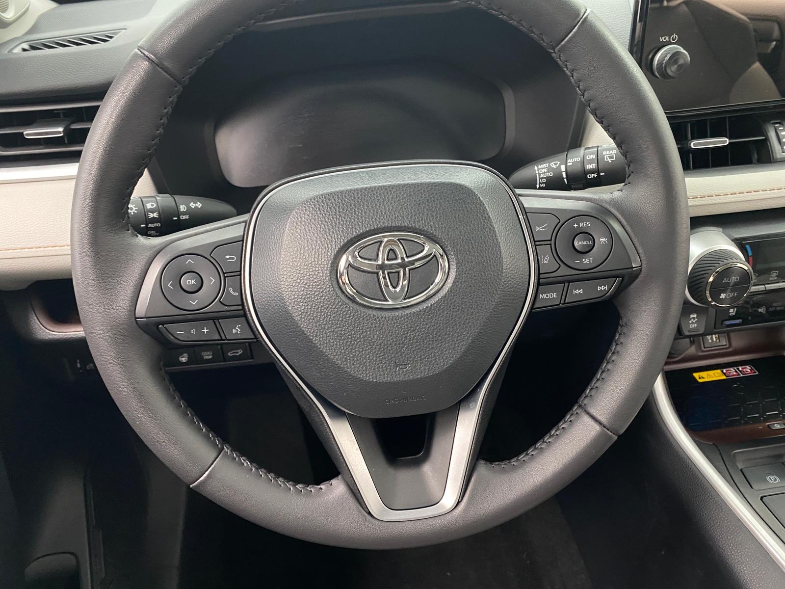 Thumbnail: 2024 Toyota RAV4 - 4