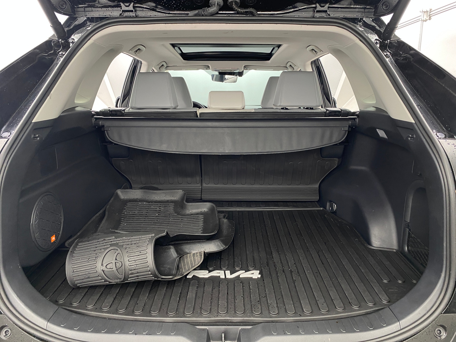 Thumbnail: 2024 Toyota RAV4 - 6